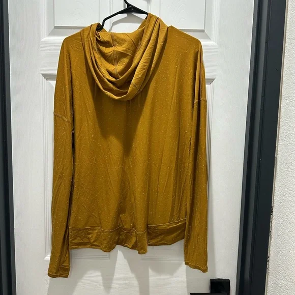 Lululemon Hoddie - Picture 2 of 3